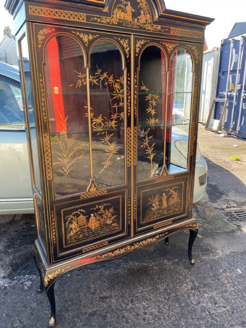 fig 1. A BEAUTIFUL EBONISED CHINOISERIE DISPLAY CABINET