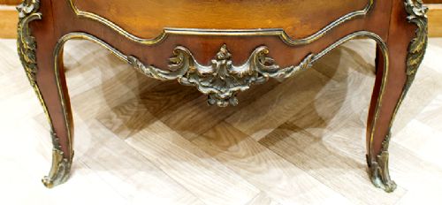 fig 3. 19TH CENTURY MARBLE TOP FRENCH VITRINE CABINET IN THE MANNER OF FRANCOIS LINKE