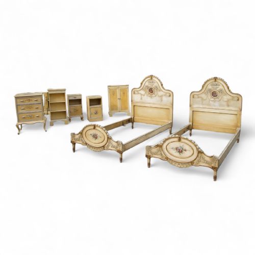 Painted Baroque Style 8 Piece Bedroom Set