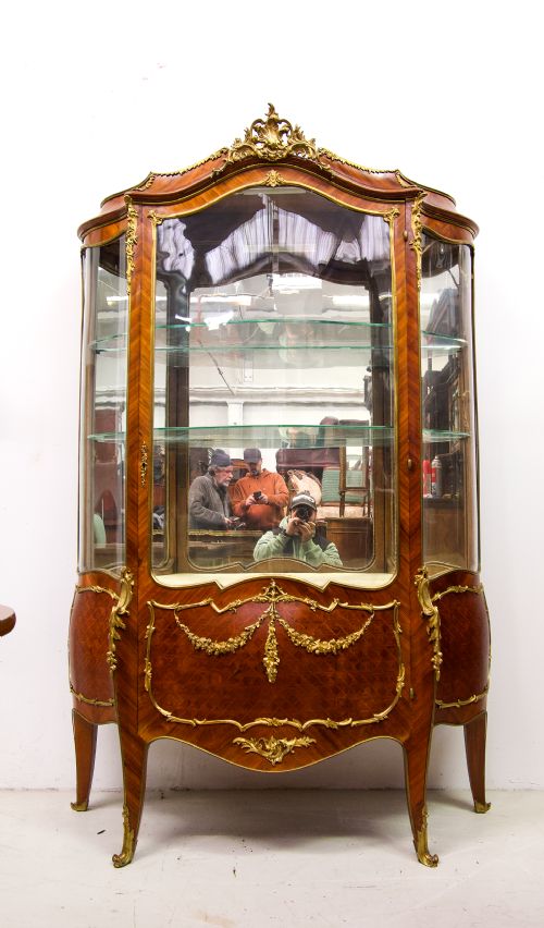 STUNNING LARGE ANTIQUE FRENCH KINGWOOD VITRINE CABINET BY MAISON MOTTHEAU - ADDITIONAL PHOTO 2