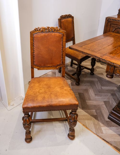 ANTIQUE CARVED OAK DINING SUITE TABLE 6 CHAIRS SIDEBOARD SIDE TABLE - ADDITIONAL PHOTO 7