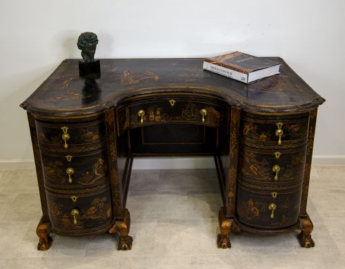 Antique Chinoiserie Black Lacquer Desk with Gilt Decoration 19th Century