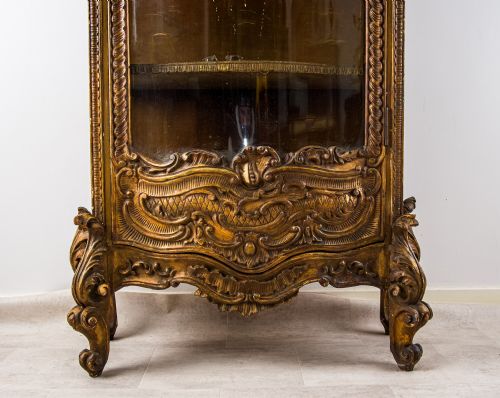 IMPRESSIVE CONTINENTAL GILTWOOD DISPLAY CABINET WITH GLAZED SIDES C1900 - ADDITIONAL PHOTO 2