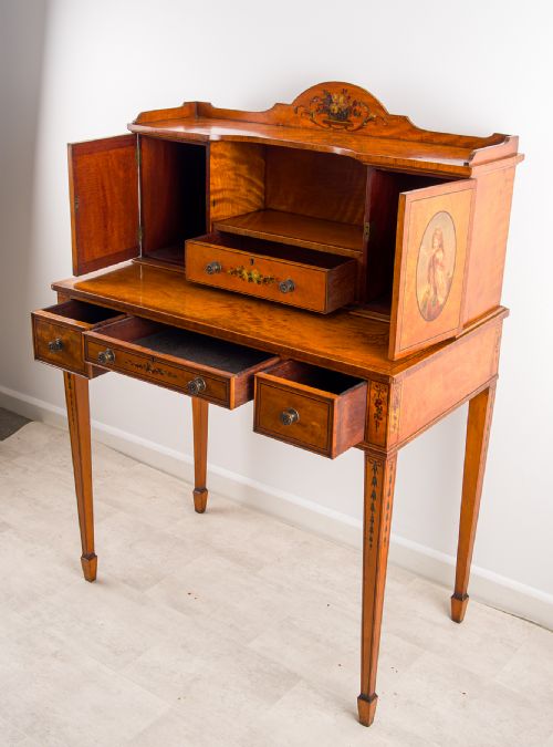 FINE EDWARDIAN SATINWOOD HANDPAINTED WRITING DESK CIRCA 1900 - ADDITIONAL PHOTO 2
