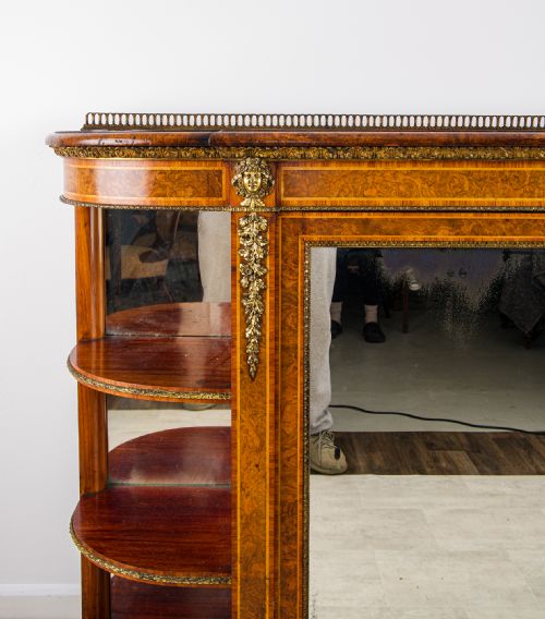 ANTIQUE VICTORIAN BURR WALNUT CREDENZA SIDE CABINET WITH ORMOLU MOUNTS MIRRORED DOORS CURVED DISPLAY SHELVES - ADDITIONAL PHOTO 2