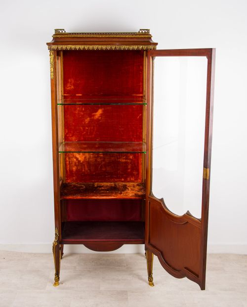 ANTIQUE FRENCH VERNIS MARTIN DISPLAY CABINET ORMOLU MOUNTED GLASS VITRINE WITH PAINTED PANEL - ADDITIONAL PHOTO 2