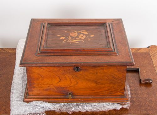 fig 2. Antique Victorian Music Box with 11 Discs Working