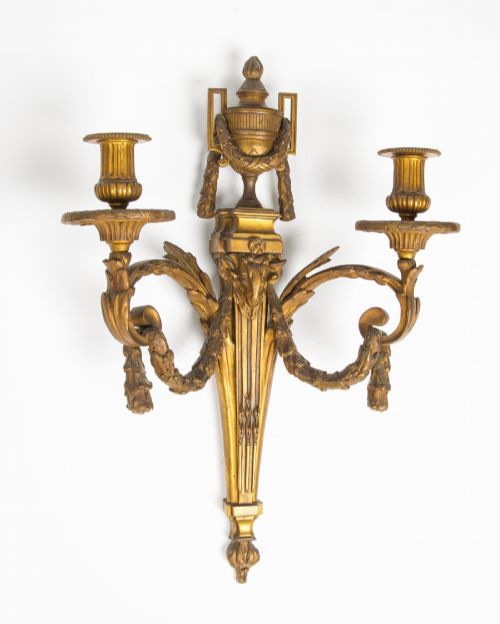 PAIR OF ANTIQUE FRENCH GILT BRONZE WALL SCONCES WITH RAMS HEAD MASKS LOUIS XVI STYLE ORMOLU WALL LIGHTS C19TH CENTURY - ADDITIONAL PHOTO 2