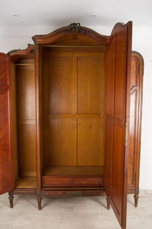 ANTIQUE FRENCH MAHOGANY ARMOIRE WARDROBE WITH MIRROR GILT BRONZE ORMOLU MOUNTS - ADDITIONAL PHOTO 3