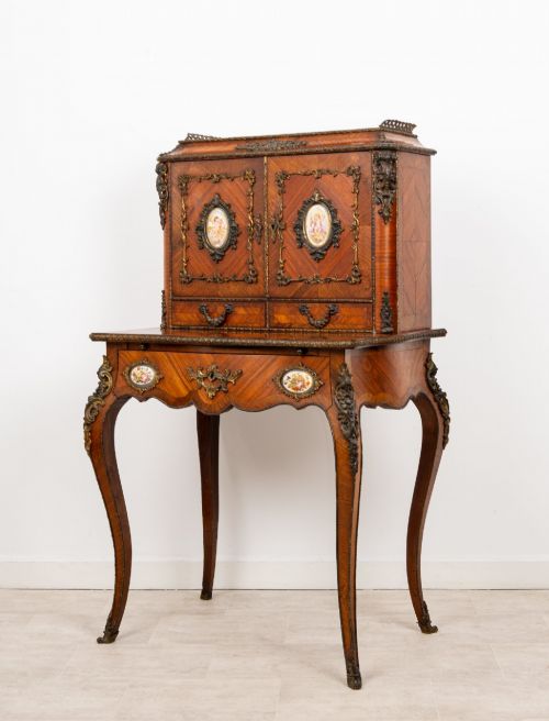 ANTIQUE FRENCH KINGWOOD BONHEUR DU JOUR WRITING DESK WITH ORMOLU MOUNTS PORCELAIN PLAQUES C1880 - ADDITIONAL PHOTO 3