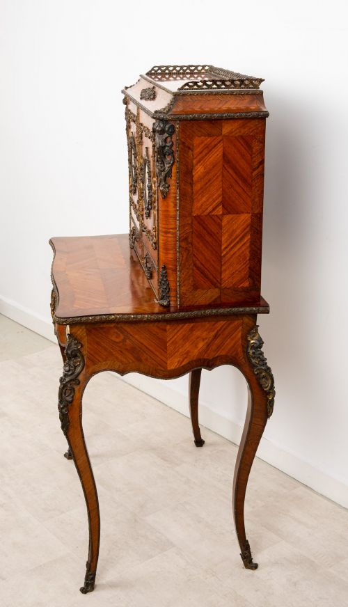 ANTIQUE FRENCH KINGWOOD BONHEUR DU JOUR WRITING DESK WITH ORMOLU MOUNTS PORCELAIN PLAQUES C1880 - ADDITIONAL PHOTO 4