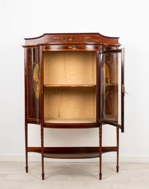ANTIQUE EDWARDIAN MAHOGANY BOW FRONT DISPLAY CABINET WITH HAND PAINTED PANELS C1900 - ADDITIONAL PHOTO 4