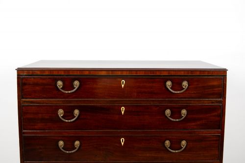 ANTIQUE 19TH CENTURY MAHOGANY SHERATON STYLE CHEST OF DRAWERS C1860 - ADDITIONAL PHOTO 3