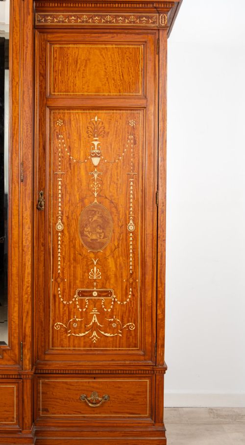 ANTIQUE EDWARDIAN SATINWOOD PAINTED TRIPLE WARDROBE C1900 LARGE INLAID MIRRORED ARMOIRE - ADDITIONAL PHOTO 2