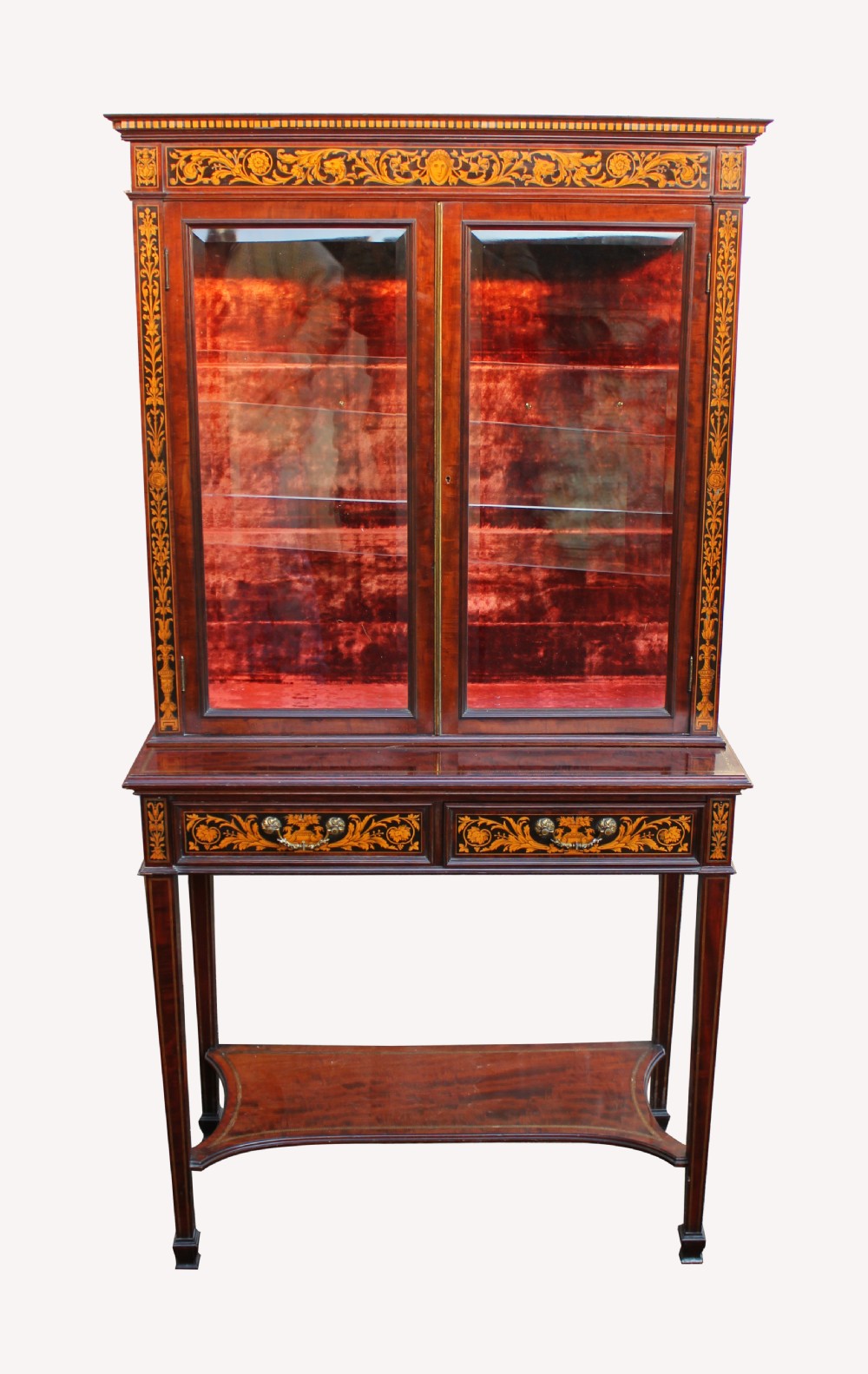 A BEAUTIFUL FINE QUALITY VICTORIAN SIDE CABINET IN PLUM PUDDING CUBAN MAHOGANY 