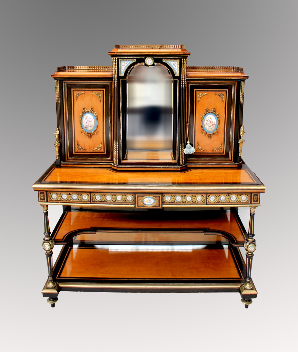 A VERY BEAUTIFUL VICTORIAN SATINWOOD BONHEUR DU JOUR WITH PORCELAIN PLAQUES