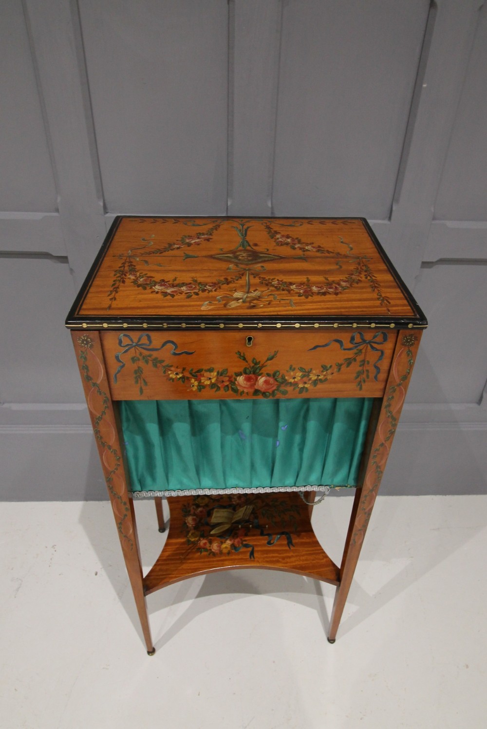 19TH CENTURY SATINWOOD PAINTED WORK TABLE 