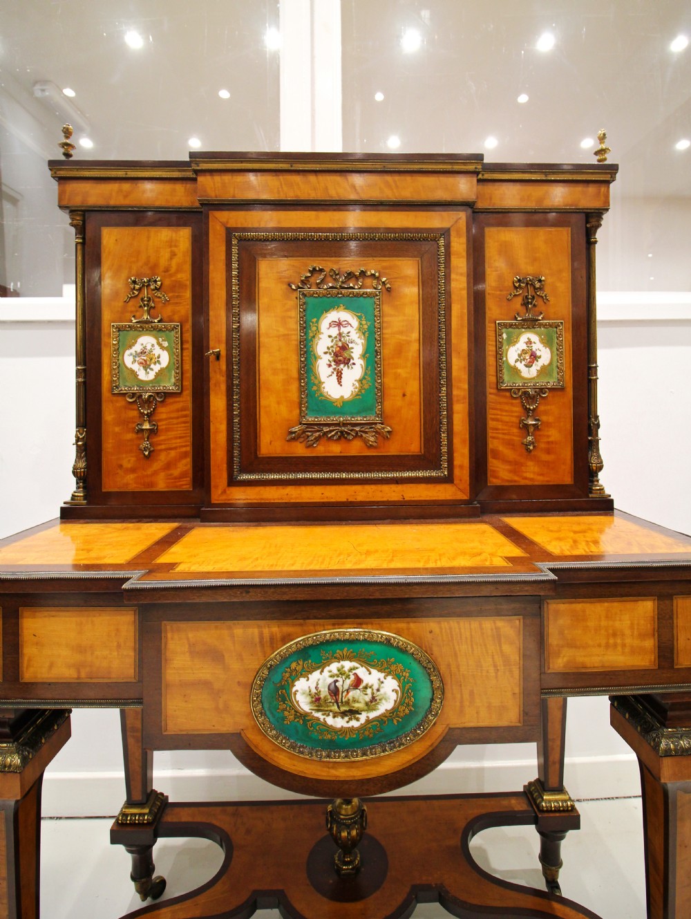 STUNNING QUALITY 19TH CENTURY SATINWOOD BONHEUR DU JOUR WITH PORCELAIN PLAQUES  View III