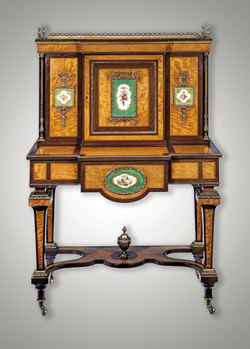 STUNNING QUALITY 19TH CENTURY SATINWOOD BONHEUR DU JOUR WITH PORCELAIN PLAQUES 