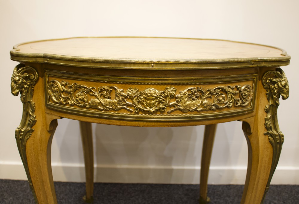 19TH CENTURY FRENCH ORMOLU MOUNTED CENTRE TABLE  View IV