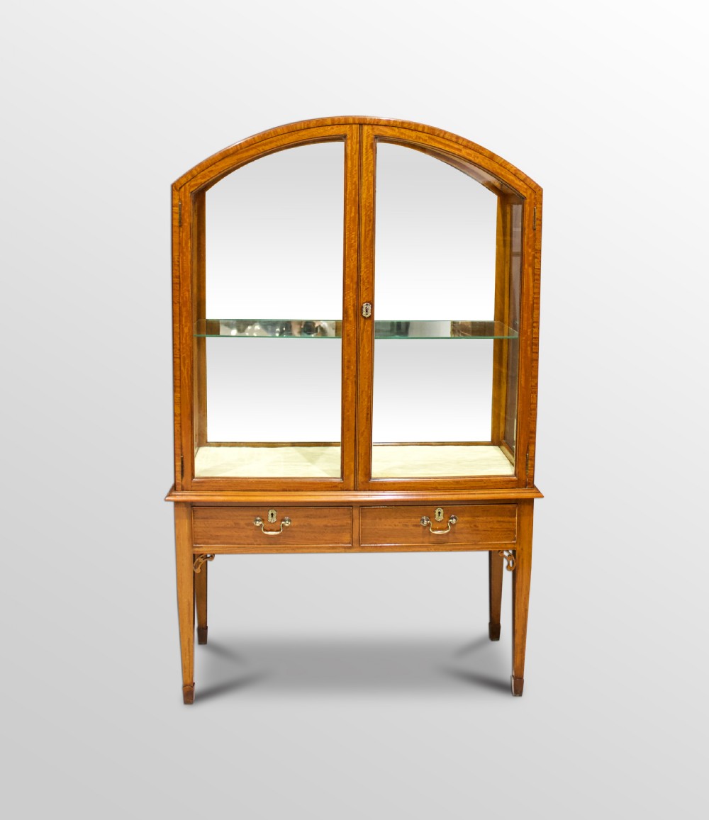 EDWARDIAN SATINWOOD DOME TOP DISPLAY CABINET 