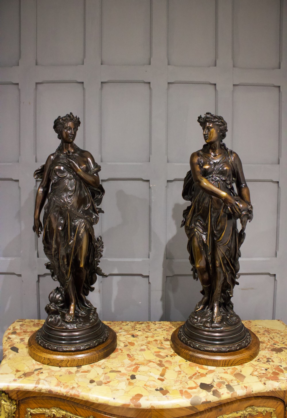 SUPERB LARGE PAIR OF BRONZE FIGURES OF LADIES BY JEAN-LOUIS GREGOIRE View II