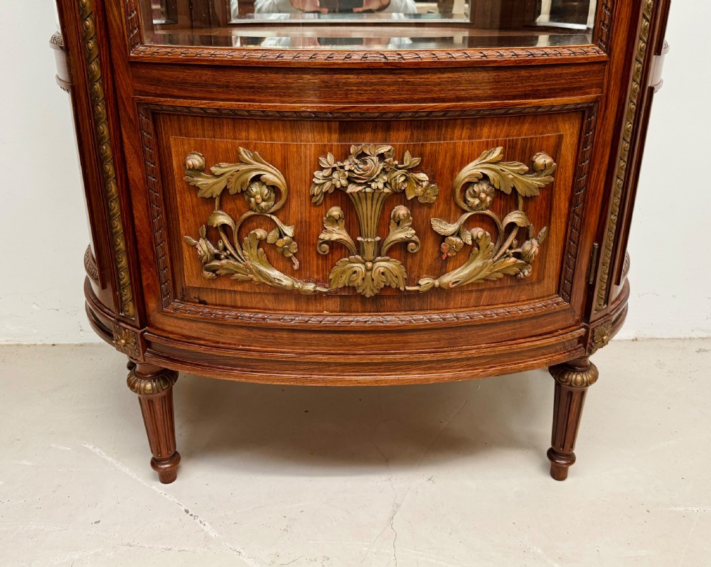 19th Century French Rosewood & Carved Giltwood Vitrine Cabinet  View IV