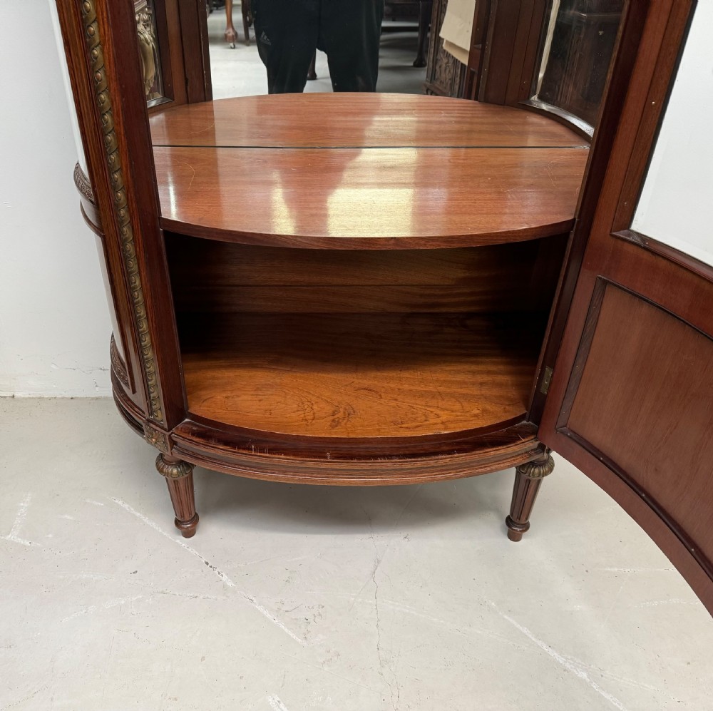 19th Century French Rosewood & Carved Giltwood Vitrine Cabinet  View VII