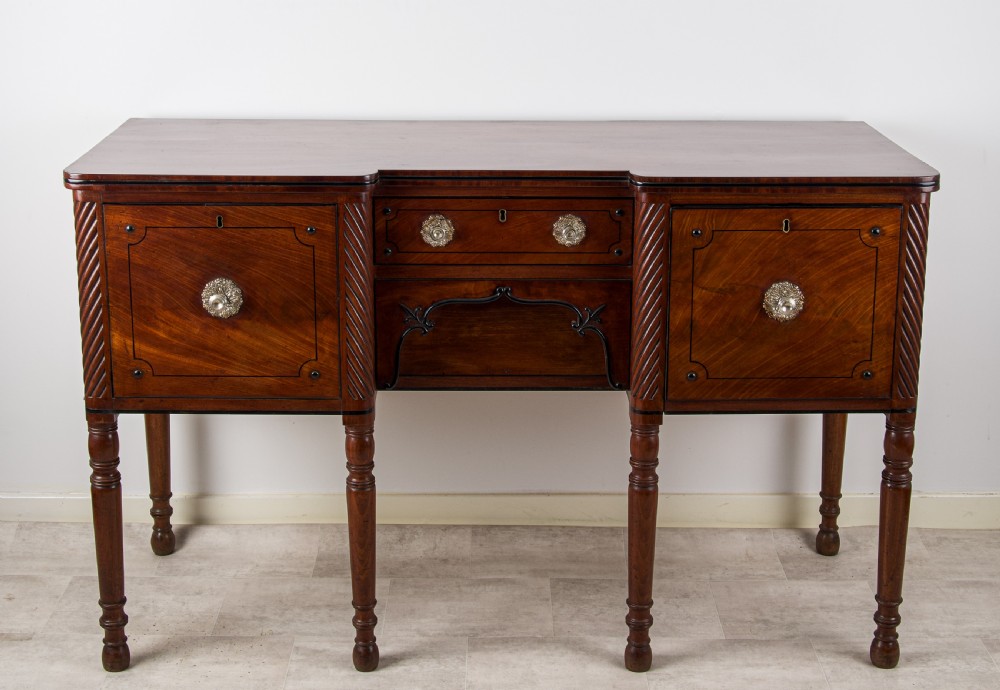 Exceptional Georgian Mahogany Sideboard Attributed to David Morley, c.1835 View V