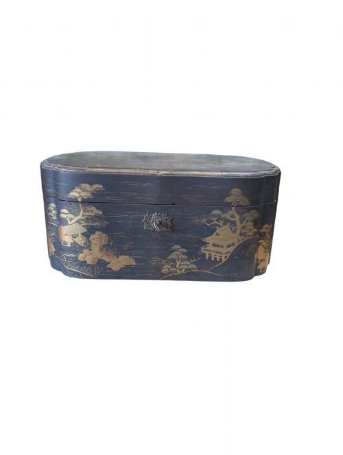 vintage chinoserie cartouche box - CATEGORY: ANTIQUE BOXES - DATED VICTORIAN