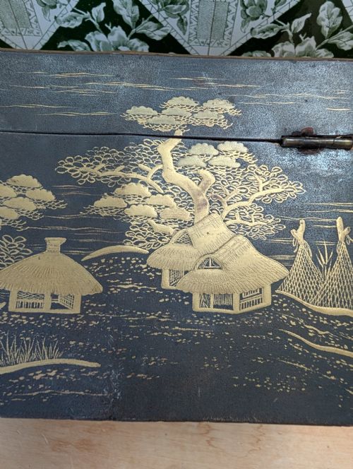VINTAGE CHINOSERIE CARTOUCHE BOX - ADDITIONAL PHOTO 5