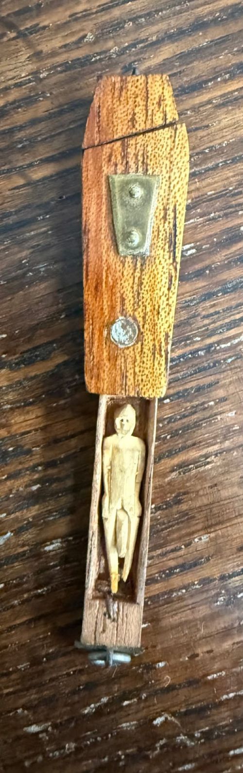19TH CENTURY ENGLISH FOLK ART SNUFF COFFIN PUZZLE BOX - ADDITIONAL PHOTO 3