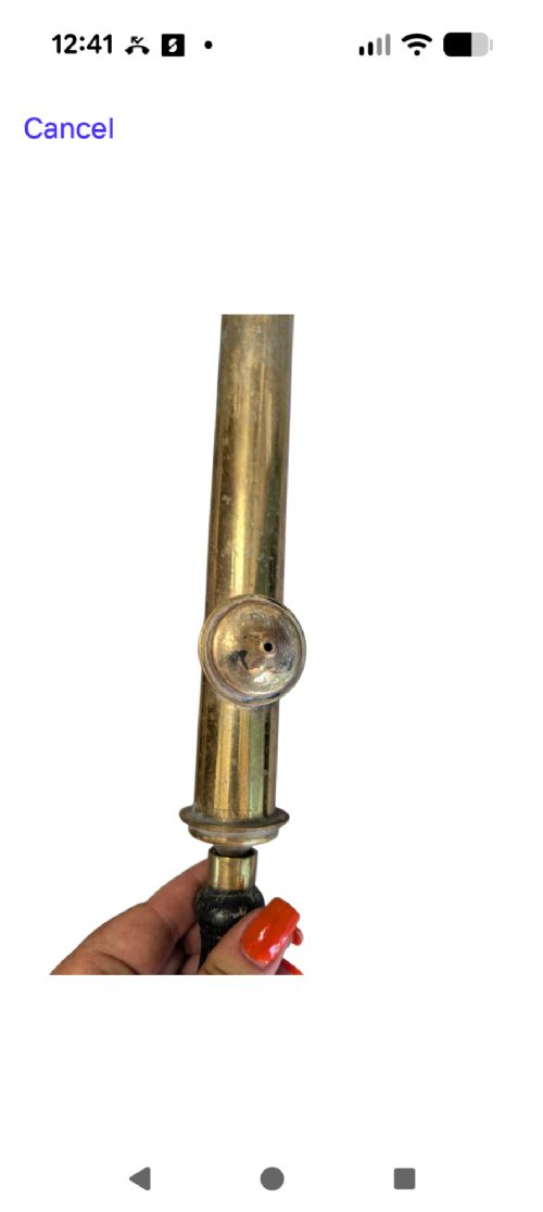 SET OF THREE VICTORIAN BRASS GARDEN SYRINGES ROSE SPRAYS WITH WOODEN HANDLES C1900 - ADDITIONAL PHOTO 3