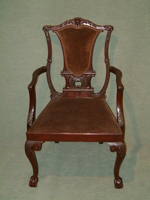 Set of 8 Mahogany Victorian Dining Chairs with Carved Decoration