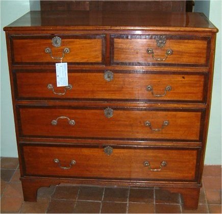 Georgian Chest of Drawers in Mahogany