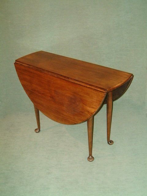 Victorian Mahogany Drop Leaf Pad Foot Table
