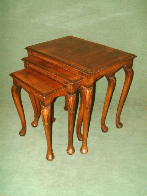 Edwardian Nest of Three Walnut Occasional Tables