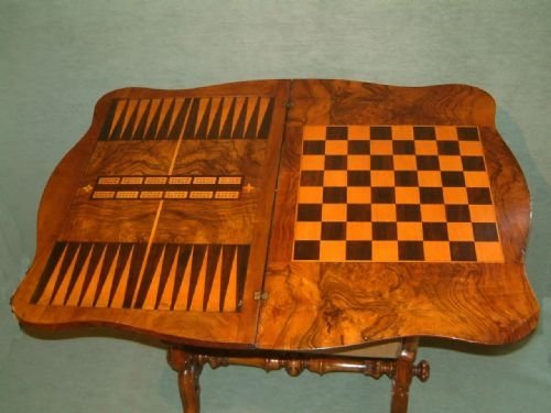 Victorian Burr Walnut & Inlaid Games / Work Table
good Figuring to the Top Opening to Reveal an Inlaid Backgammon Cribbage & Chess Boards.