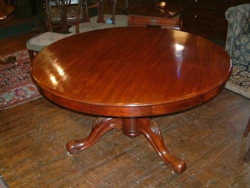 Victorian Mahogany Pedestal Dining Table Supported on Carved Pedestal Base