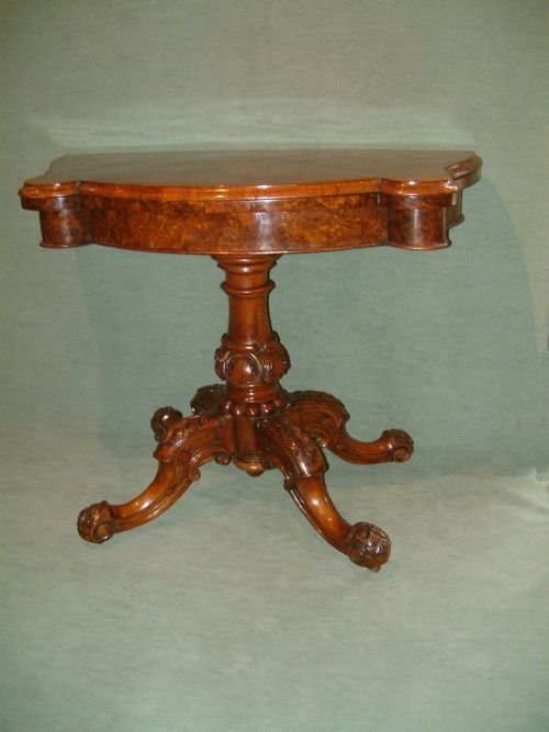 Victorian Burr Walnut Serpentine Pedestal Card Table
