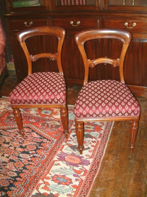 Set of 8 Victorian Mahogany Balloon Back Dining Chairs
