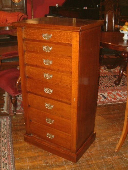 Victorian Oak Wellington Chest Bearing Label of “William Whiteley” of Westbourne Grove London
laterley "Whiteleys" of Bayswater