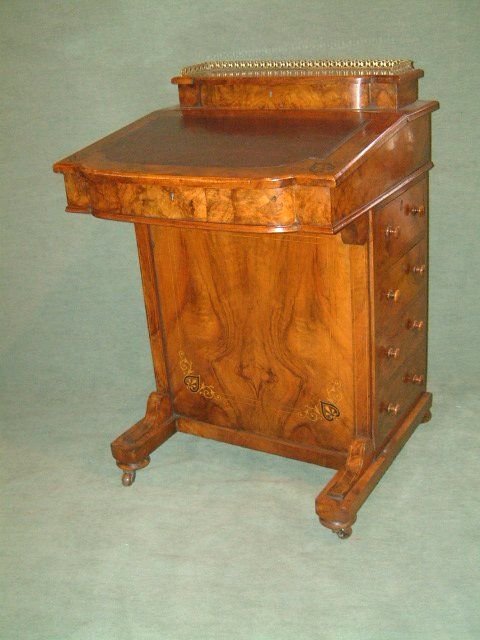Victorian Inlaid Walnut
davenport Desk