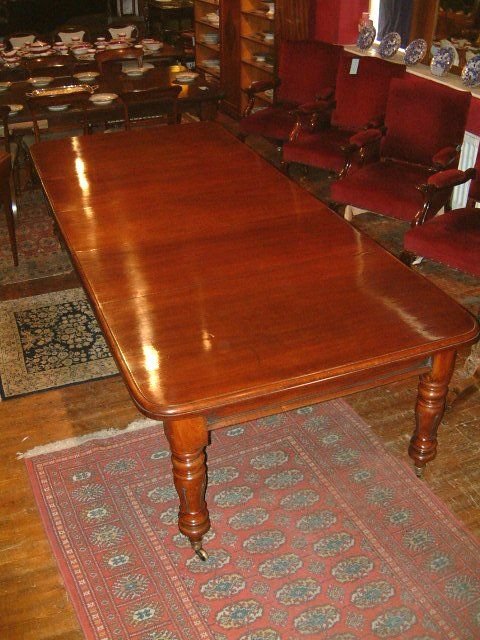 Victorian Extending Mahogany Dining Table All Original with 3 Leaves