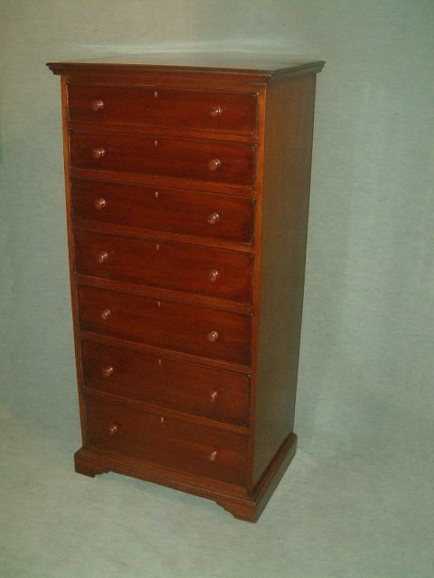 Wellington Style Tall Mahogany Chest of Drawers 19th Century