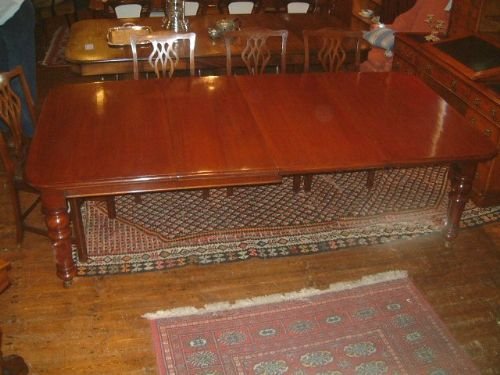 Victorian Mahogany Wind Out Dining Table with 2 Leaves