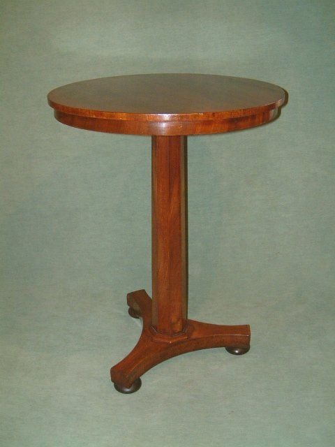 William 1vth Walnut Pedestal Occasional Table
