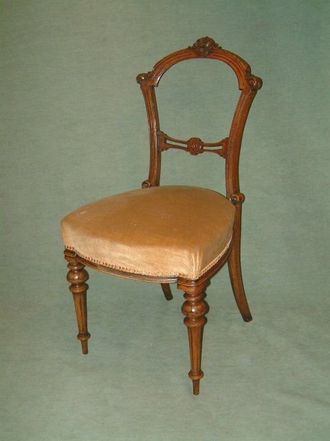 Set of 6 Victorian Carved Walnut Side Chairs