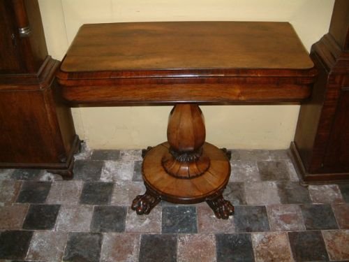 William 1vth Rosewood Pedestal Card Table