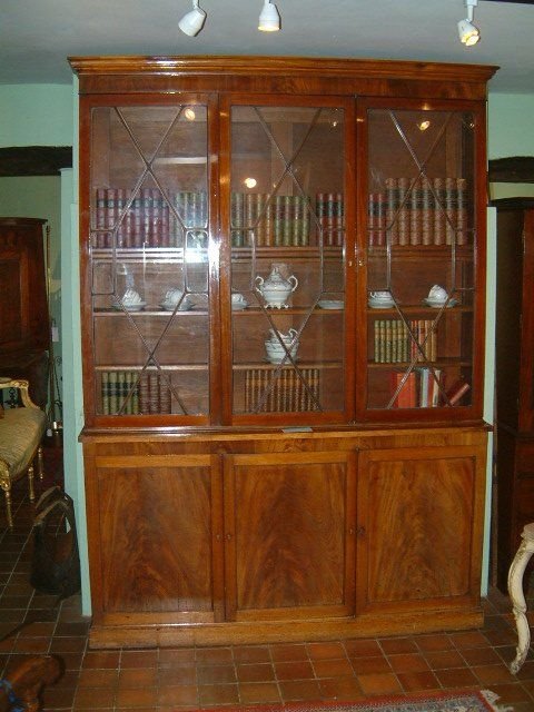 Superb Early 19th Century Mahogany Library Bookcase with Astragal Glazing